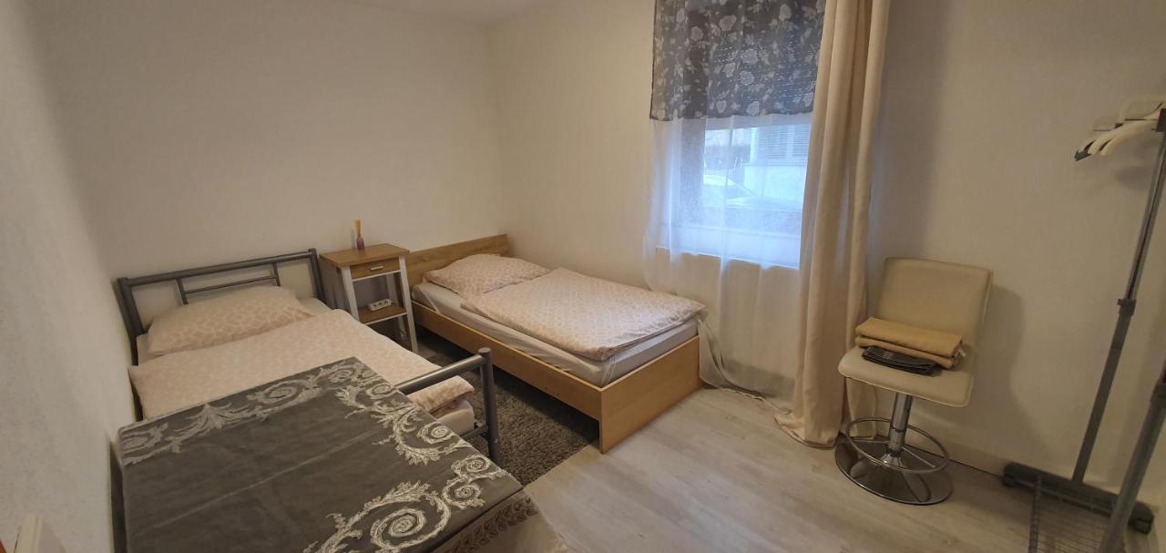 מצינגן Outletcity Ferienwohnung - Apartment 4 מראה חיצוני תמונה